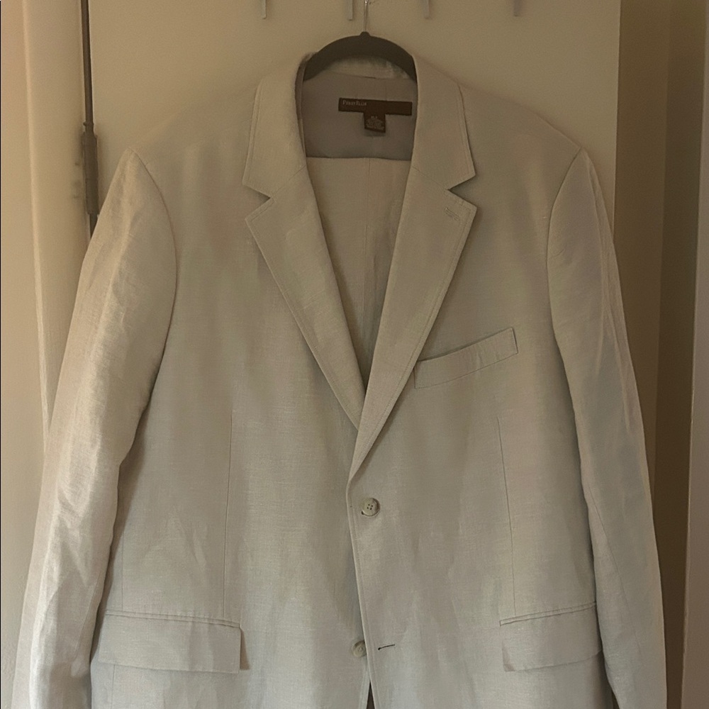 Perry Ellis linen/cotten 3-piece suit